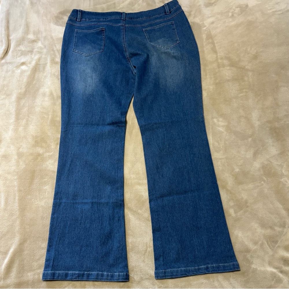 Classic Blue‎ Boot Cut Jeans - Picture 6 of 9